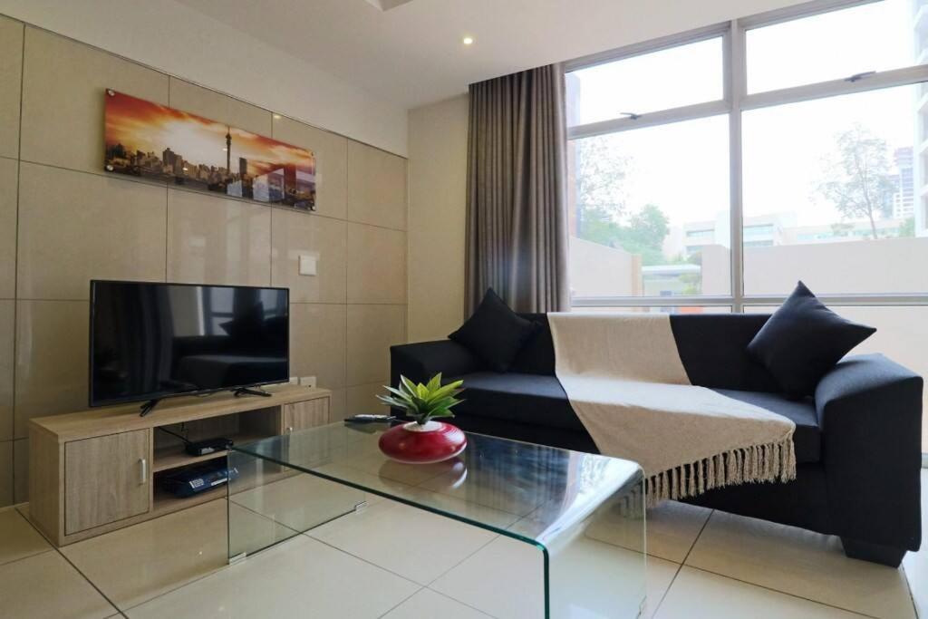 Upmarket Sandton Hydro Park Apartments Йоханесбург Екстериор снимка