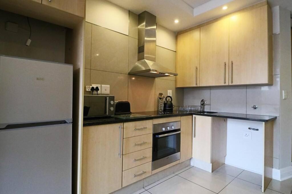 Upmarket Sandton Hydro Park Apartments Йоханесбург Екстериор снимка