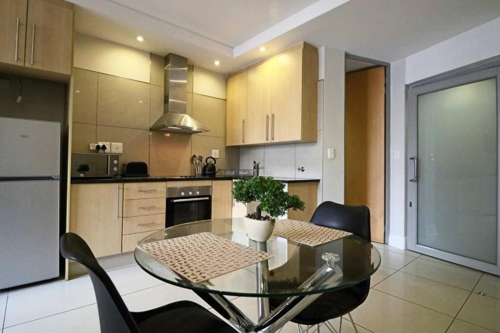 Upmarket Sandton Hydro Park Apartments Йоханесбург Екстериор снимка