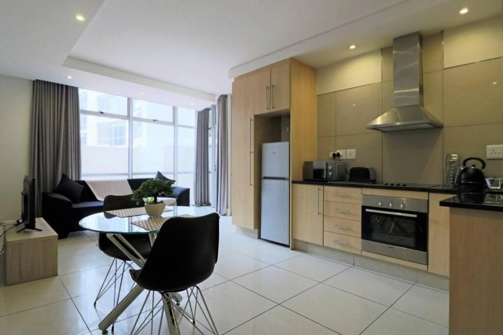 Upmarket Sandton Hydro Park Apartments Йоханесбург Екстериор снимка